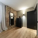 3 Storey With A Character And A Terrace Apartamento *
