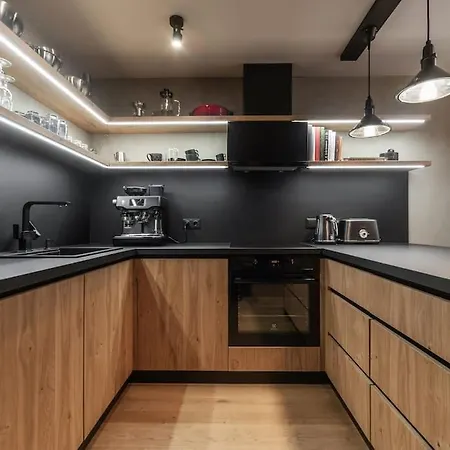 3 Storey With A Character And A Terrace Ρίγα