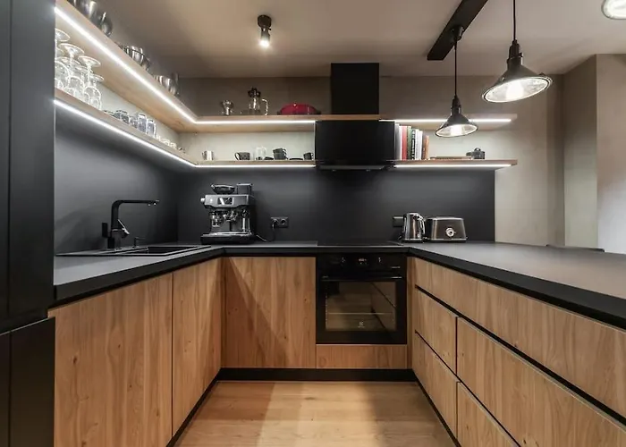 3 Storey With A Character And A Terrace 리가